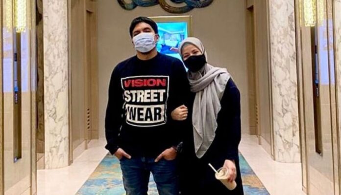 Kemesraan Desta dan Natasha Rizky.