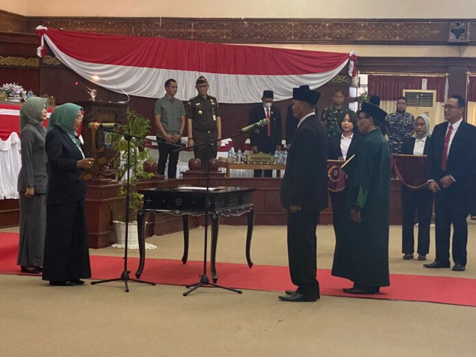 Paripurna PAW pelantikan Muh ALi Jaharuddin