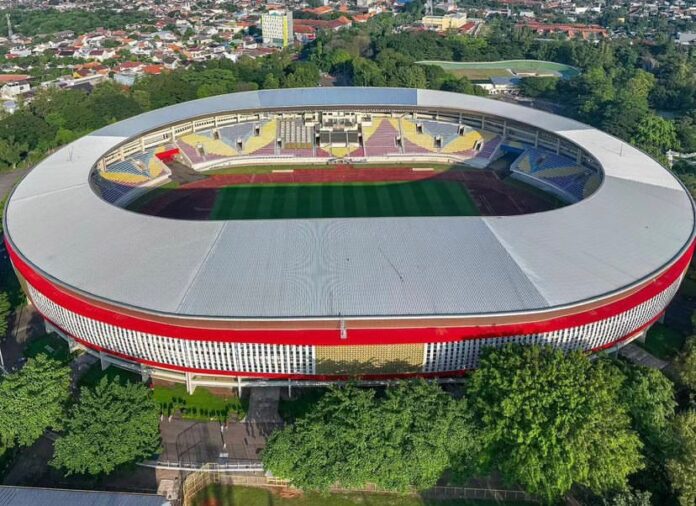 Stadion Manahan Solo