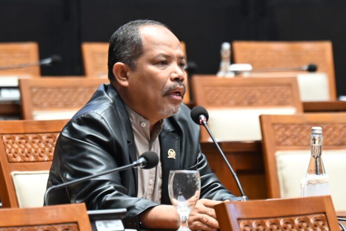 Anggota DPR RI Dapil NTB 1 Pulau Sumbawa Johan Rosihan